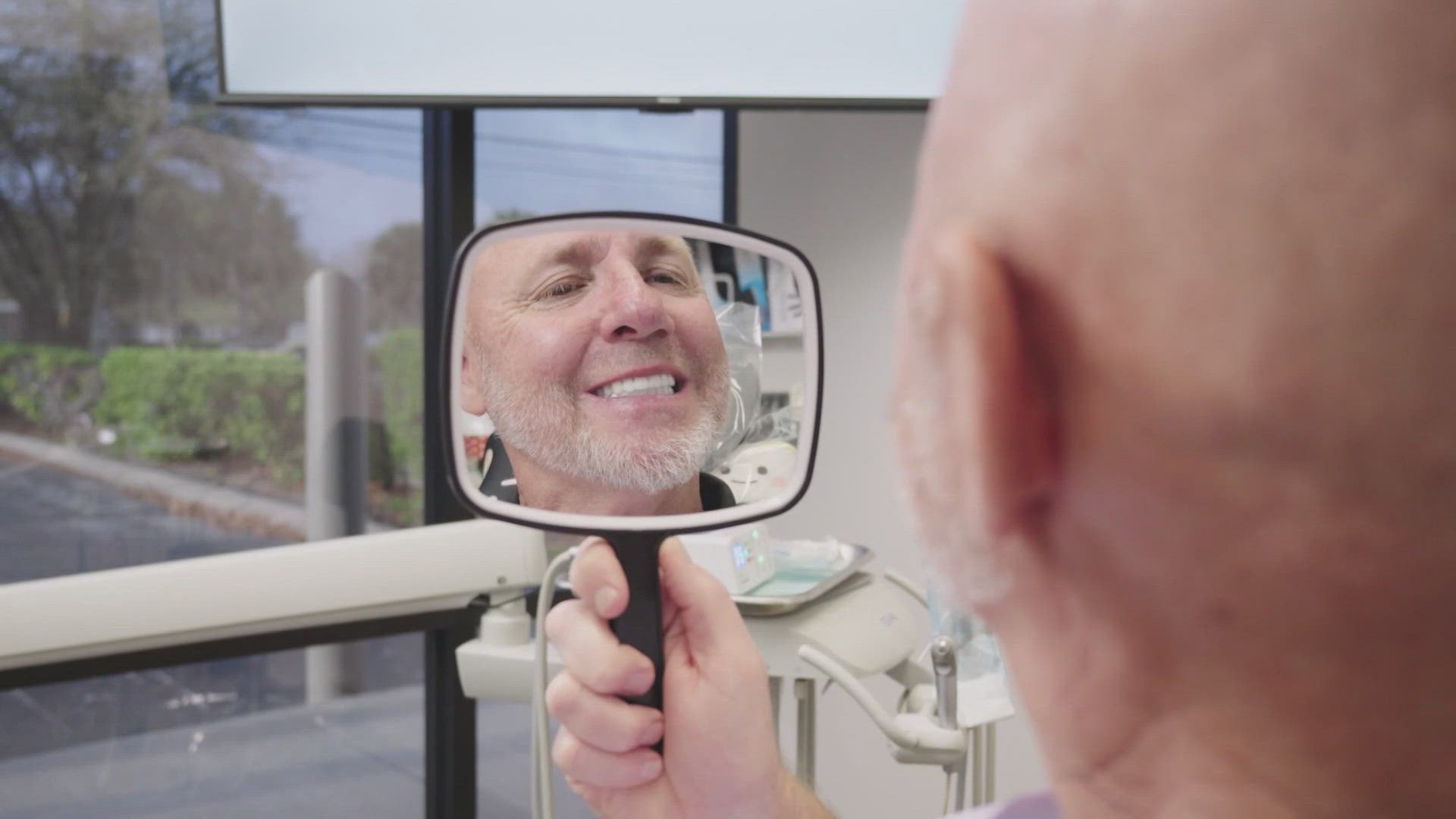 12 Who Care honoree Tracy Gebeaux receives free full mouth of dental ...