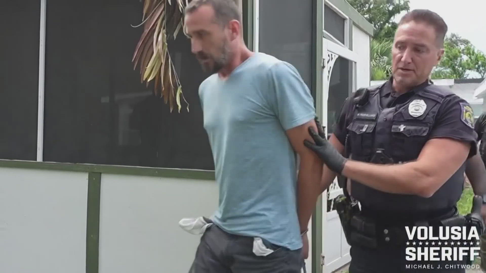 Sheriff: Florida man arrested after leaving 18-month-old son in hot car ...