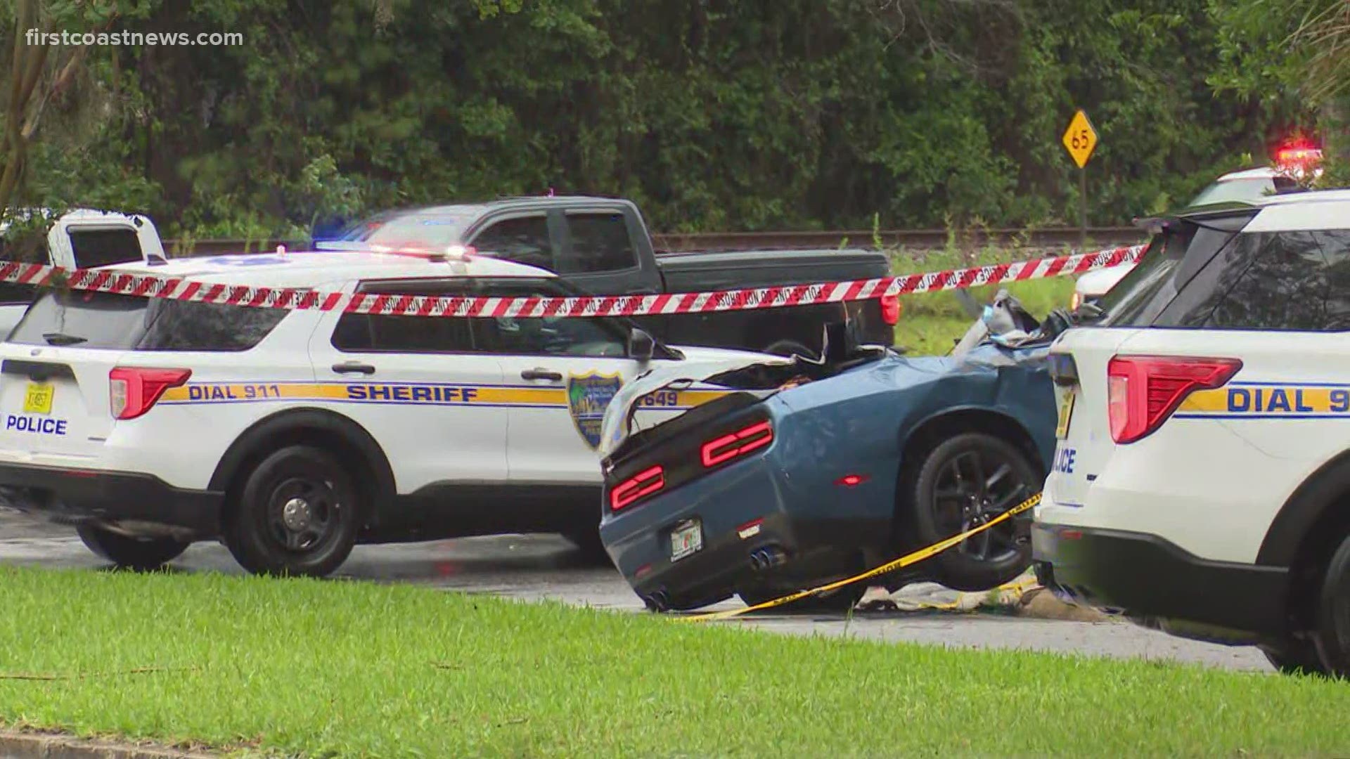 Tree falls on car from Tropical Storm Elsa winds in Jacksonville, killing one