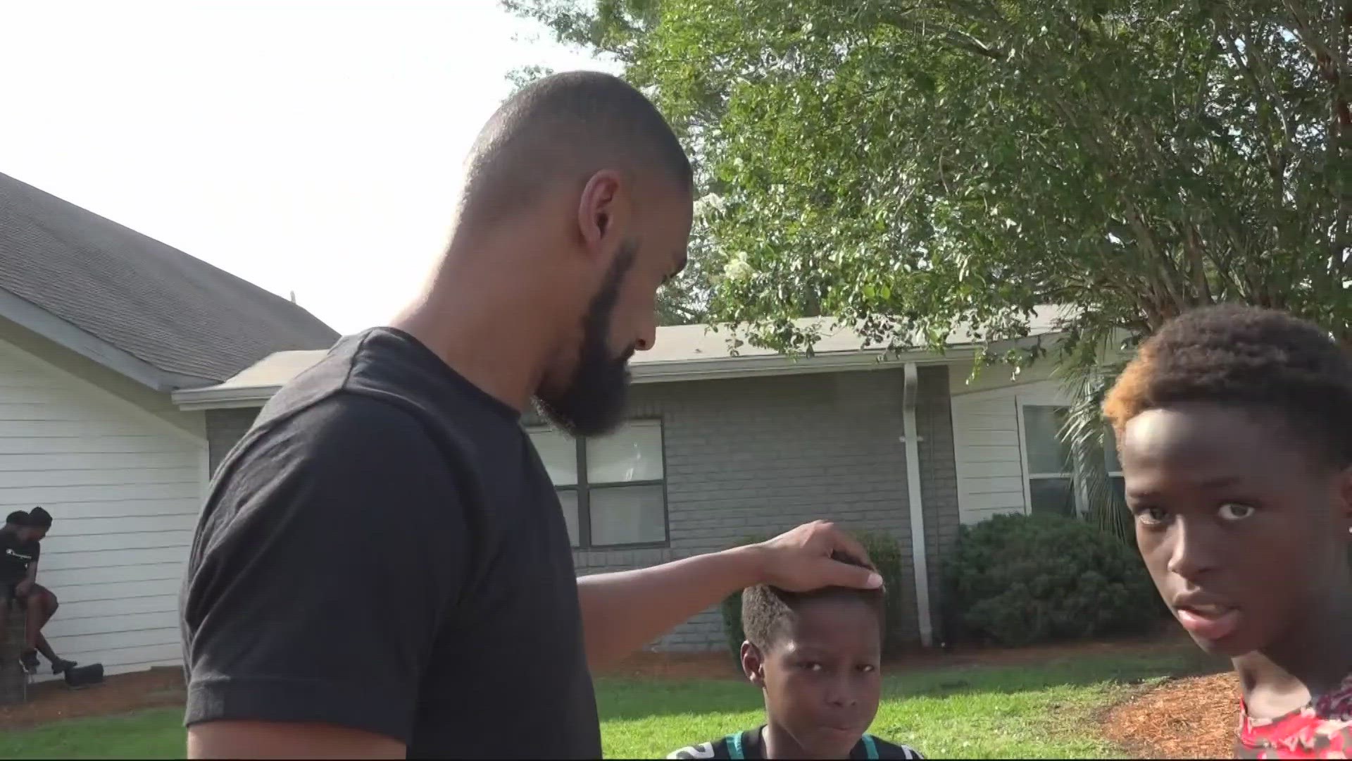 A Jacksonville veteran gives back to inner city youth