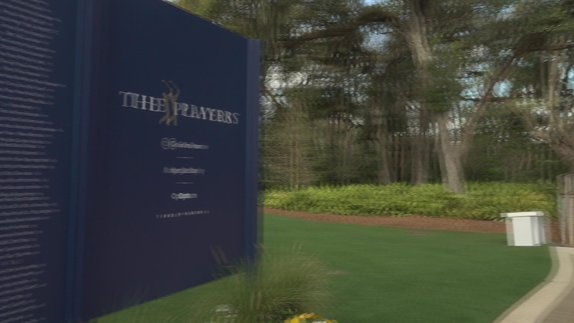 Try your shot at the infamous hole 17 at TPC Sawgrass firstcoastnews
