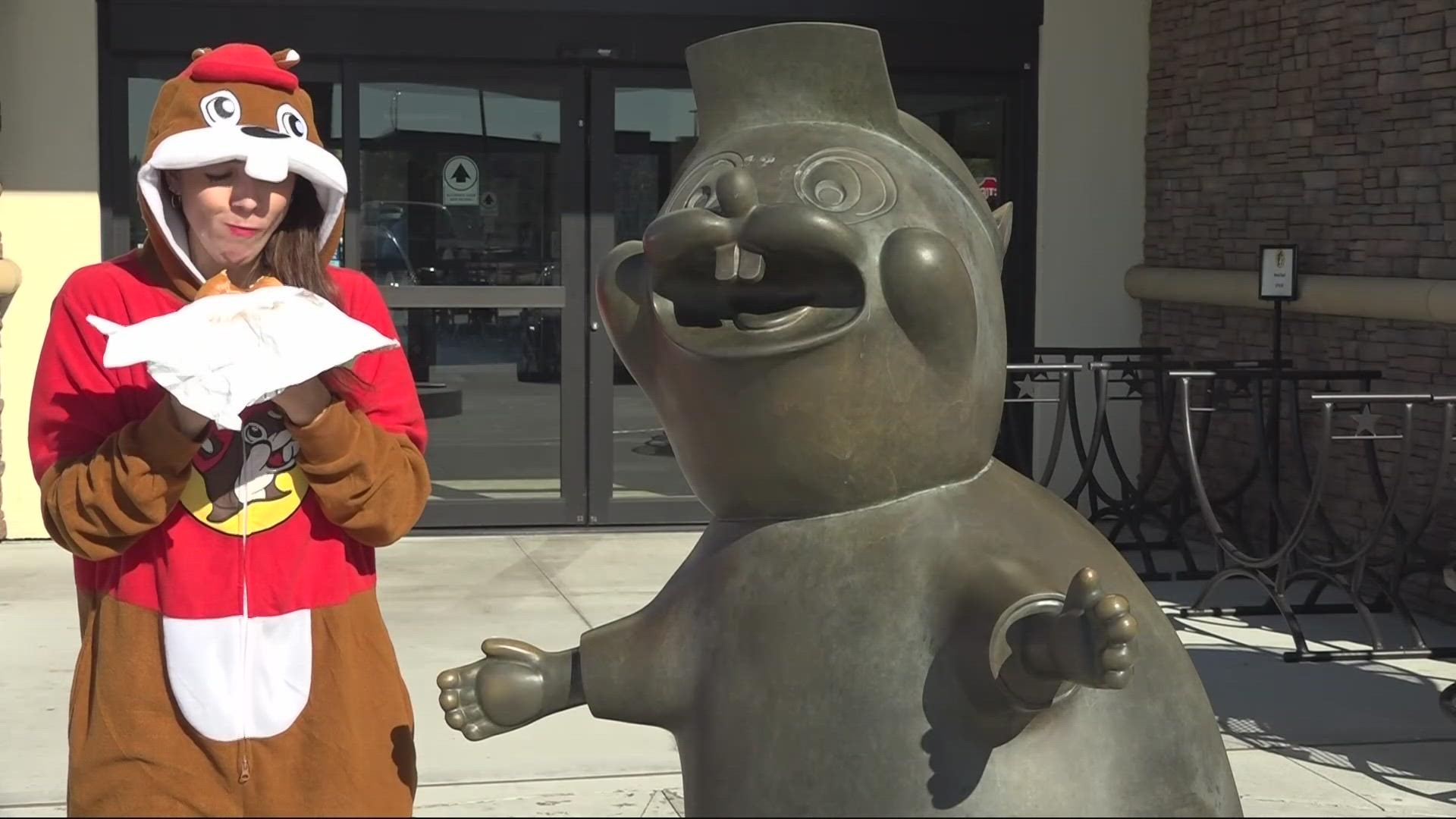First Coast Foodies puts on a Buc-ee costume and takes you on the road for this never-before-eaten edition!