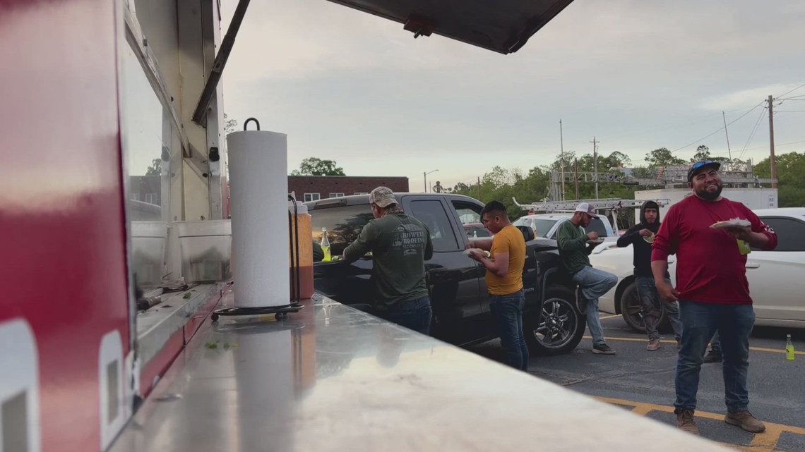 'Doesn't feel real': Evacuees lean on community as fire forces families from Brantley County homes