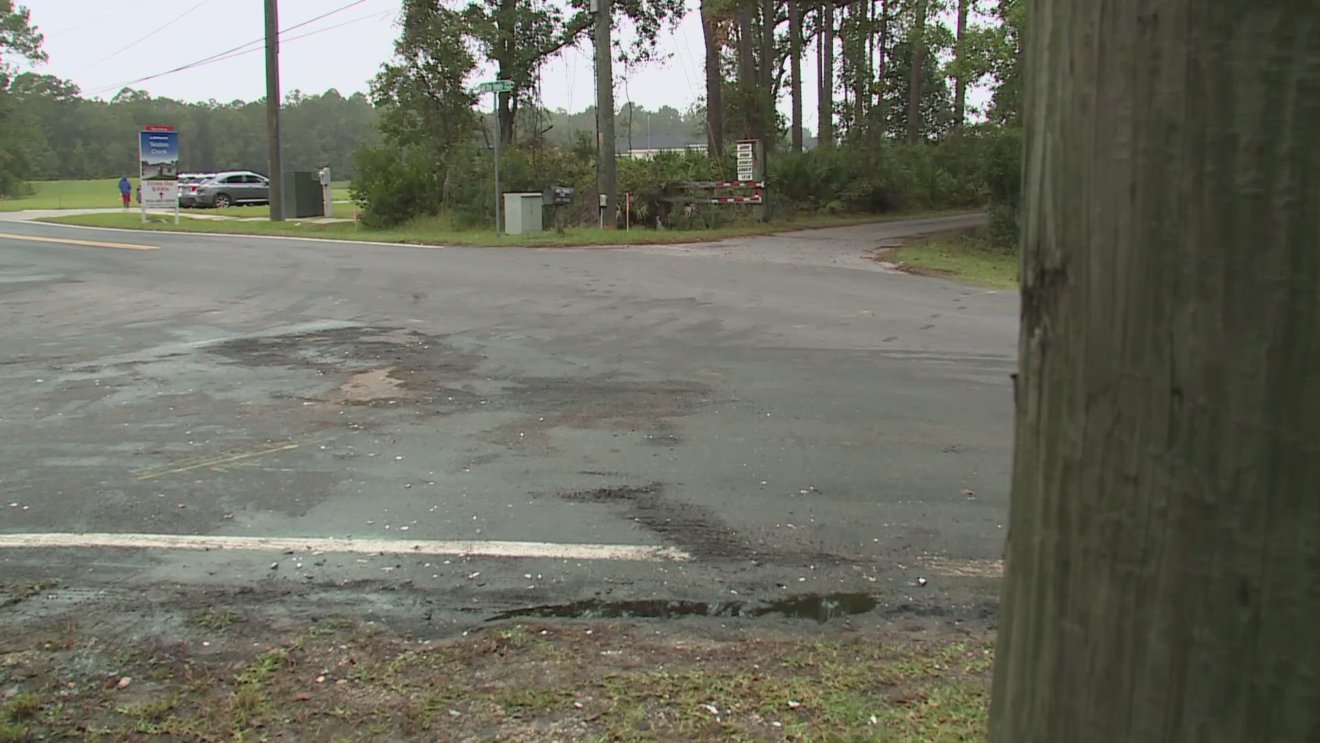 Sergeant Robert Hungerford with the Jacksonville Sheriff's Office said the suspect tended to the victim "for a moment" after the crash before running from the scene.