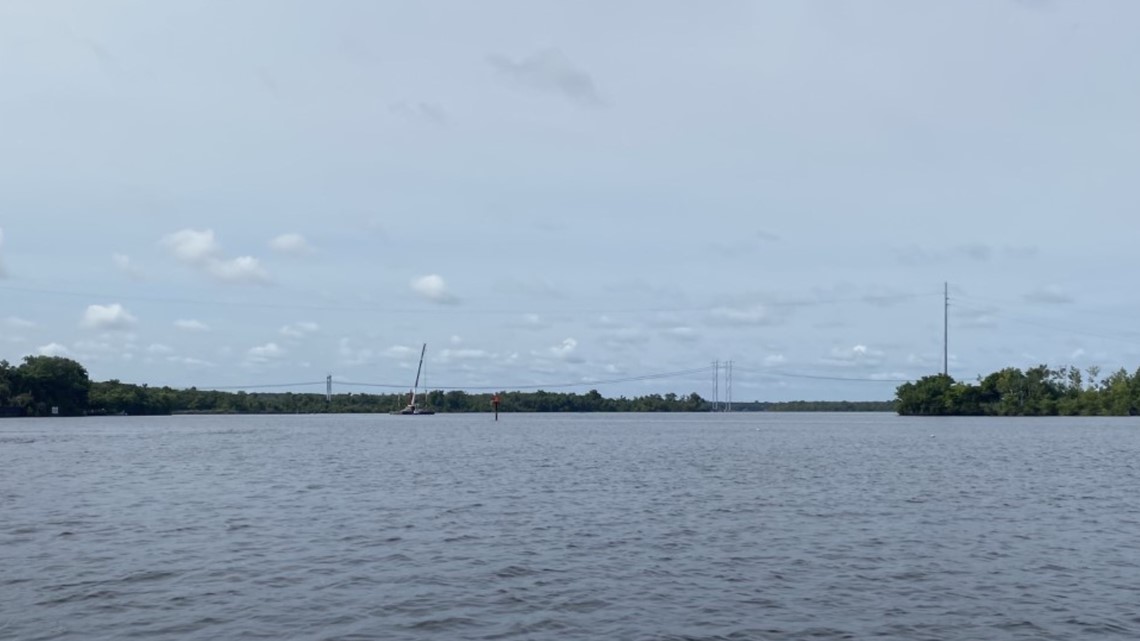 Barge hits FPL pole, causes power outages in Palatka | firstcoastnews.com