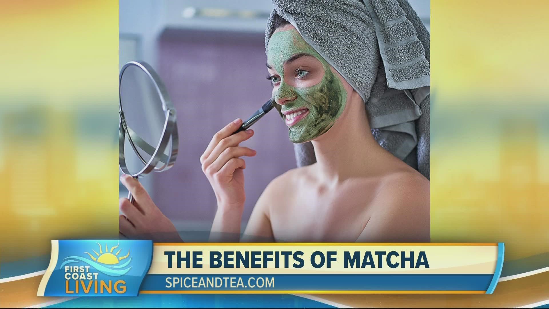 Learn the benefits of matcha and how to make a matcha green tea mask.