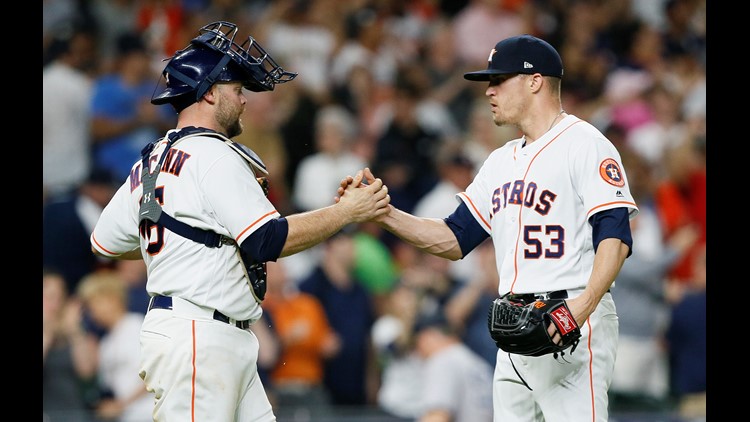 Houston Astros pitcher punches himself in the face after blowing lead