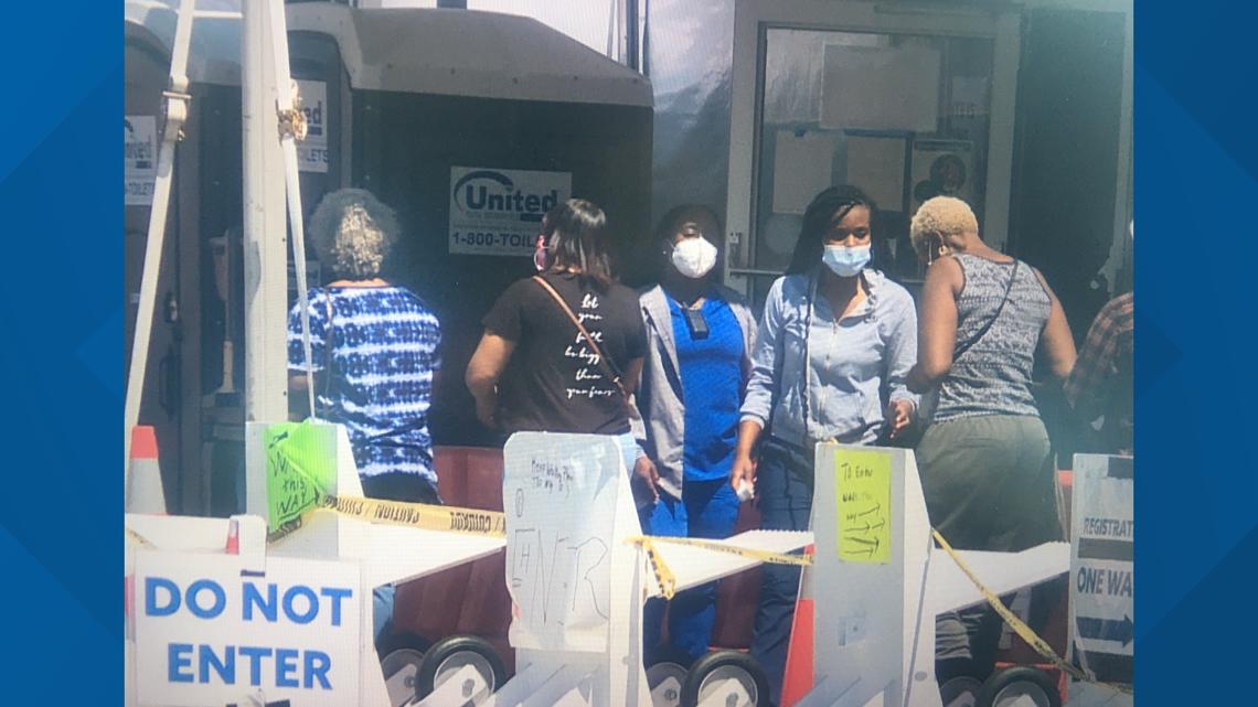 Large turnout for Johnson & Johnson shot at Gateway Tuesday