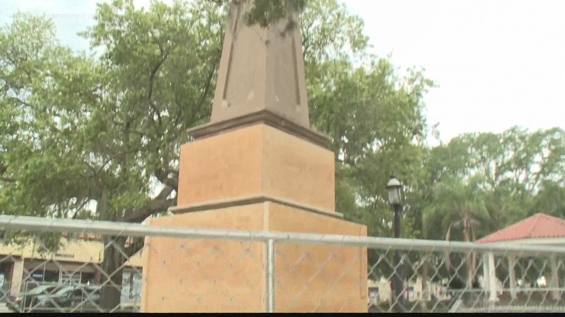 The city commission voted 3-2 to move the monument out of the Plaza de la Constitucion.