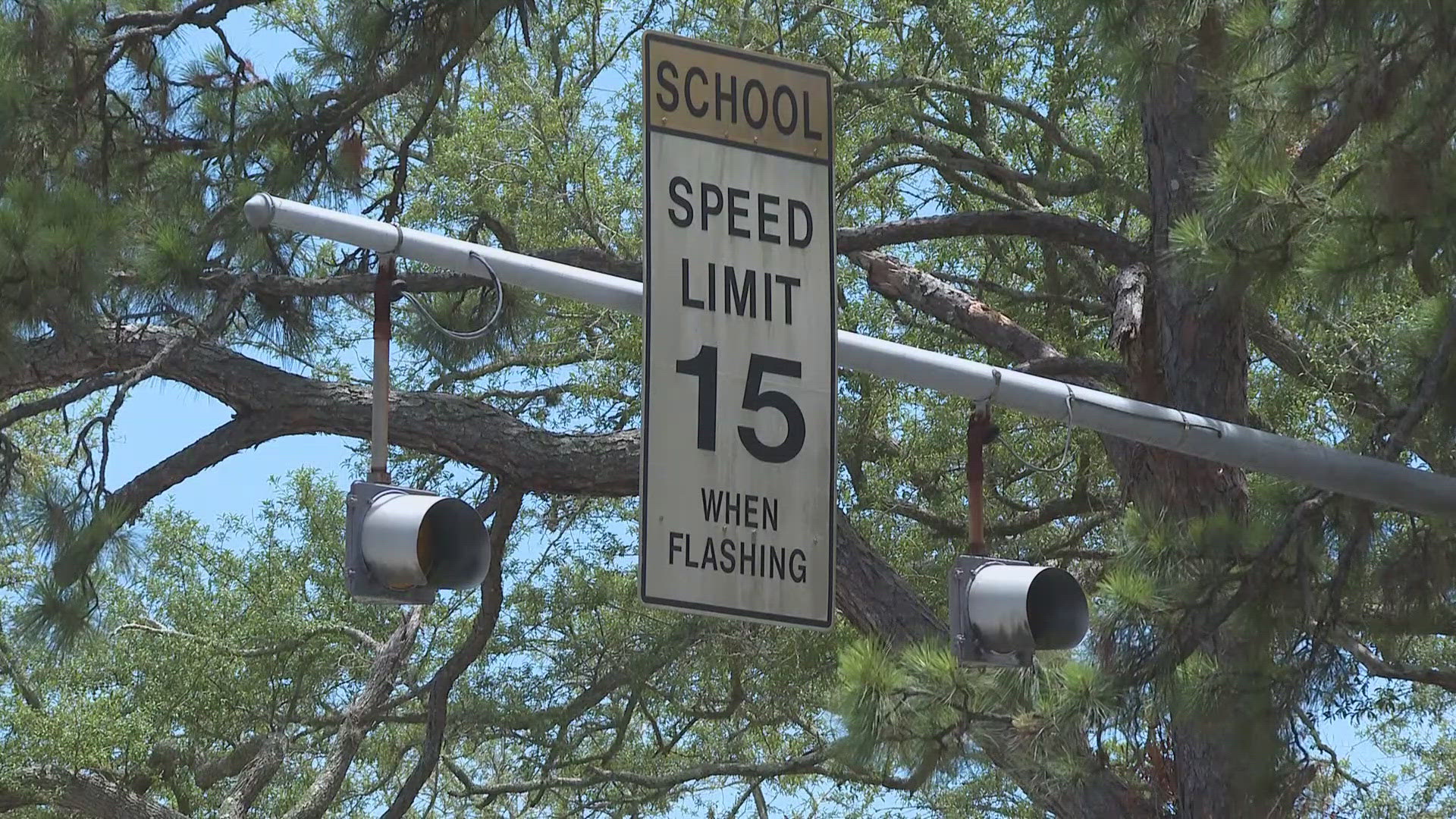 Automated speed ticket cameras will issue $100 tickets for anyone going more than 10 mph over the limit in Neptune Beach school zones.