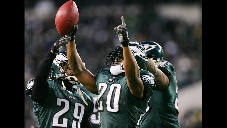 No. 3: Jacksonville native Brian Dawkins elected to Pro Football Hall of  Fame