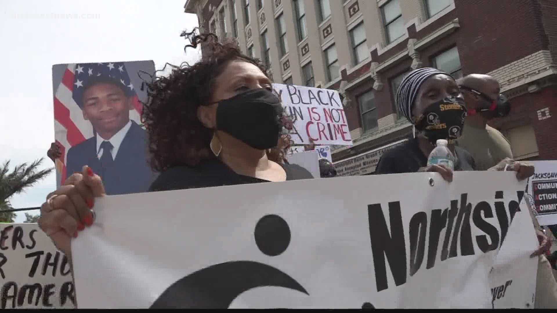 Peaceful protest in Downtown Jacksonville, against police crimes