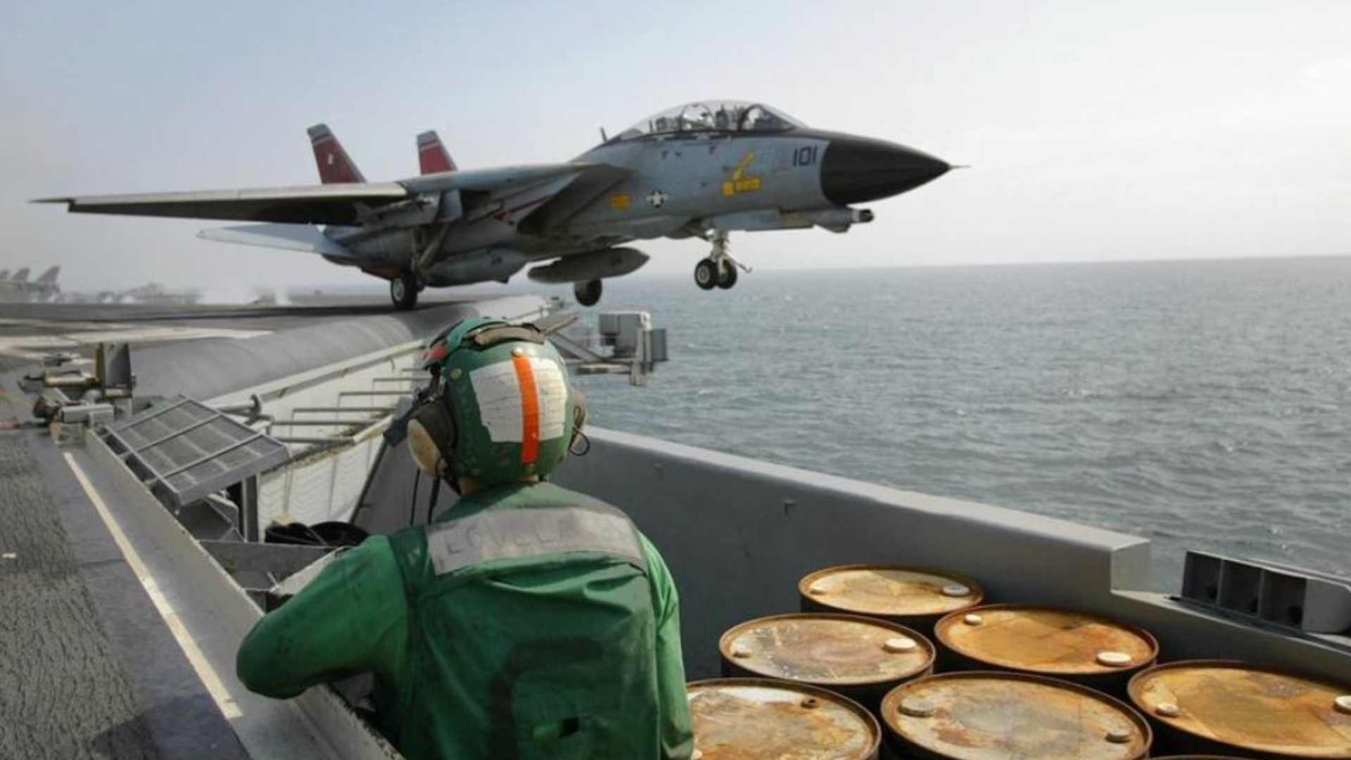 Navy Monthlong jet fighter training at Naval Air Station Jacksonville