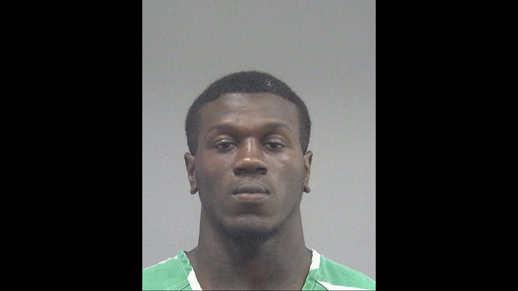 Former Florida Gators running back Adarius Lemons was arrested Wednesday and put into the Alachua County Jail for reportedly choking and beating up his longtime girlfriend in Gainesville according to court documents