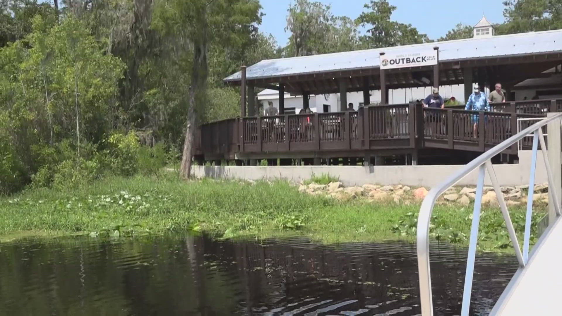 Hundreds of people came to dine at the Outback Crab Shack, an opening three years in the making.