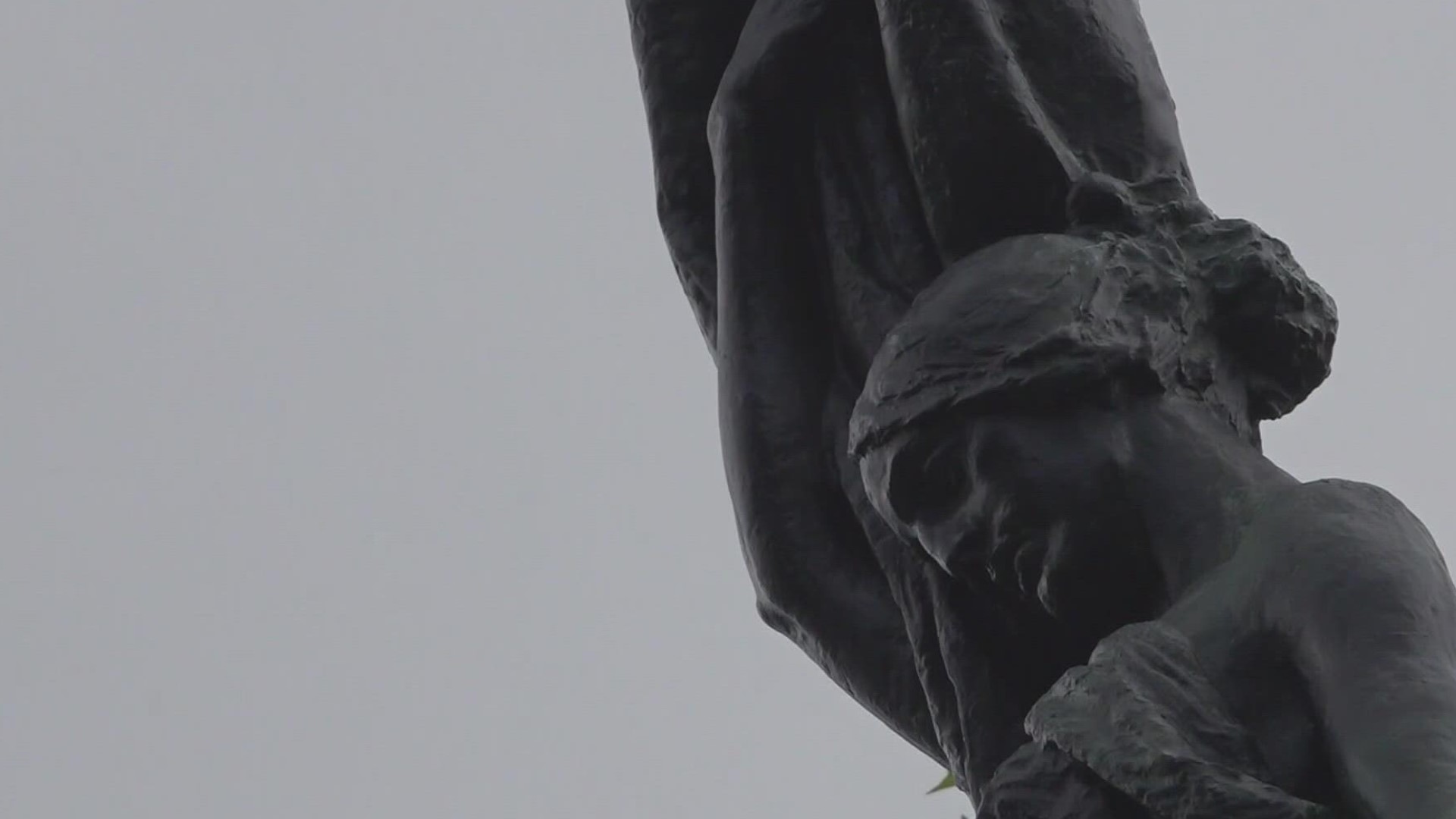 A bill that would allow voters to decide to remove confederate monuments got denied by city council in last night’s meeting with a 6 to 13 vote.