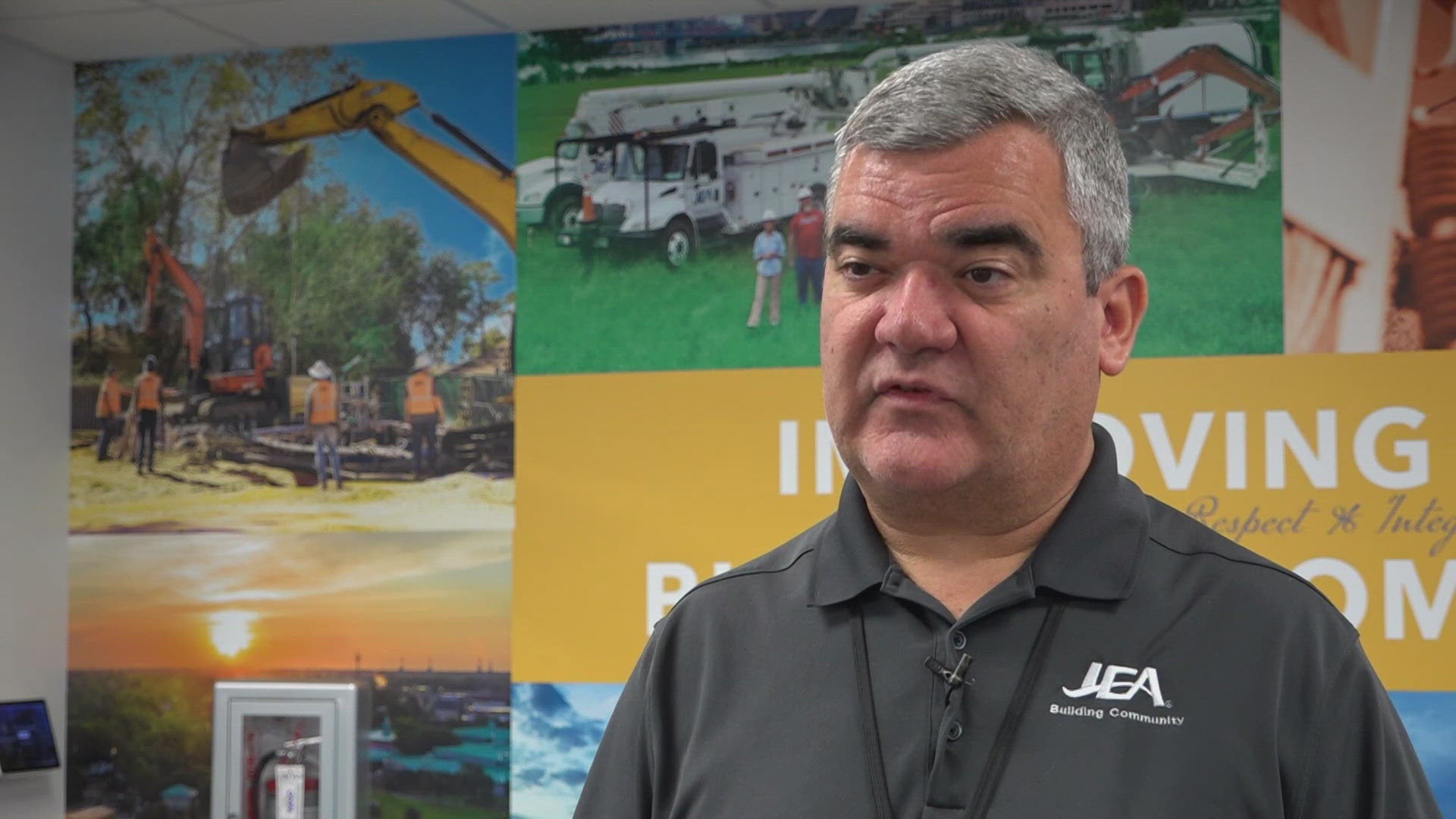 The National Weather Service created a scenario where JEA is tasked with communicating with customers with no internet amid a category 3 hurricane.