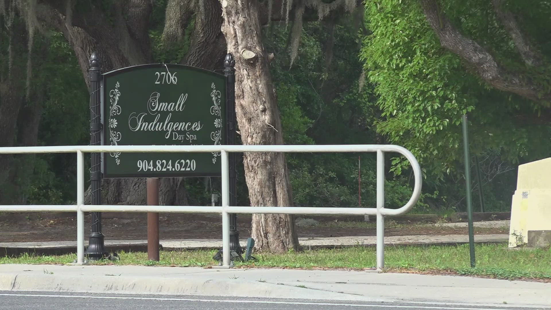 Small Indulgences Day Spa closed earlier this month after the business sold gift cards advertising "Buy 1 get 20 free" deal.