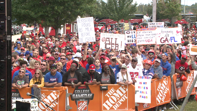 Florida and Georgia fans have their rivalry knowledge put to the test