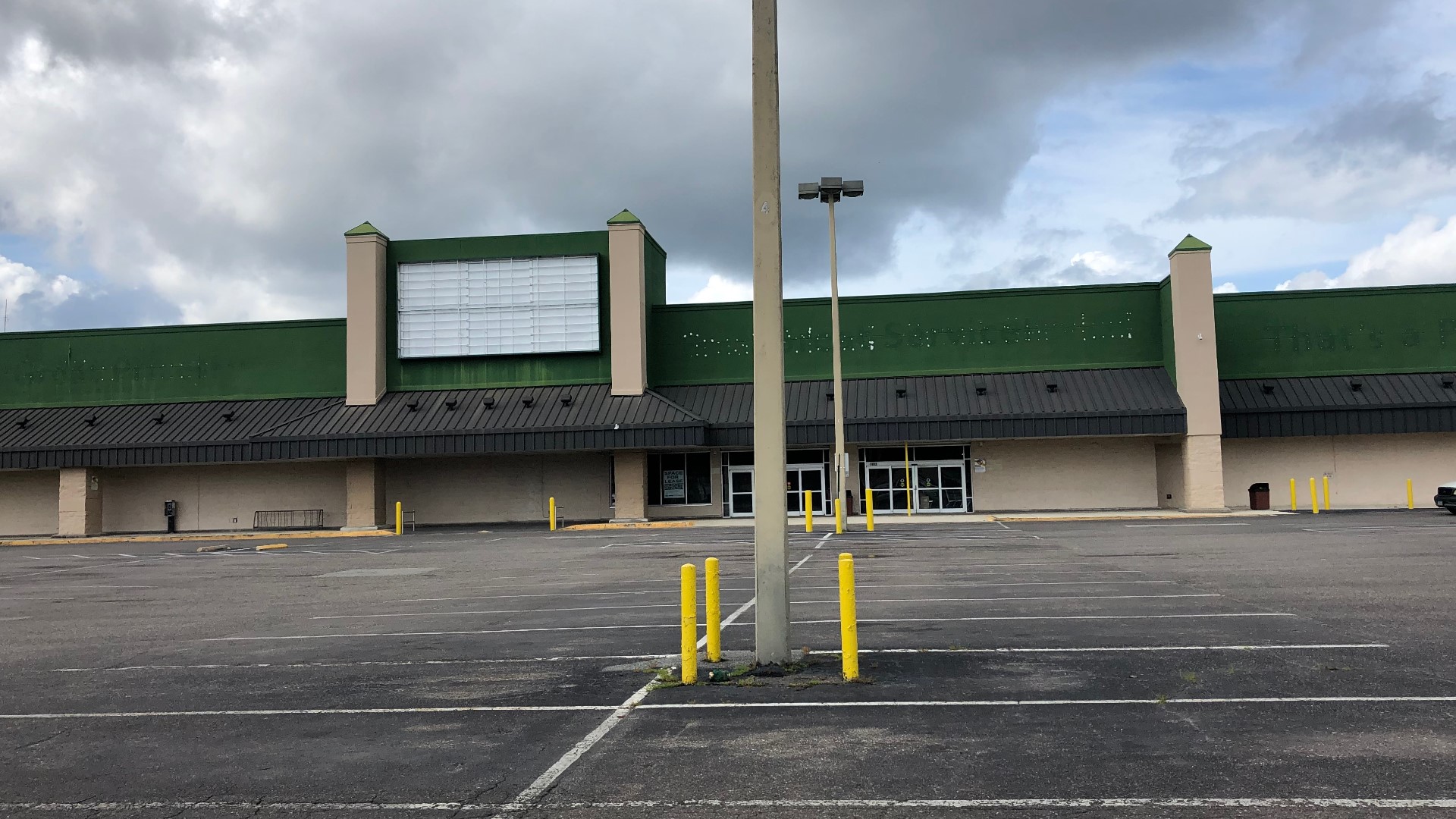 Jacksonville Mayor Lenny Curry plans to bring a new grocery store to a neighborhood in Northwest Jacksonville known as a "food desert."