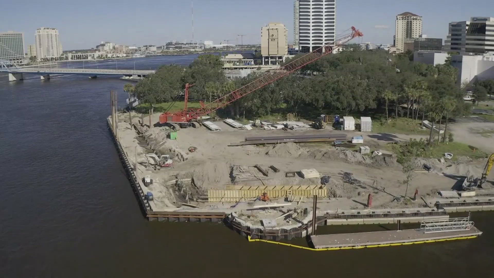 High-rise luxury rental apartments and a riverfront restaurant are planned to be built between Friendship Fountain and the Acosta Bridge.