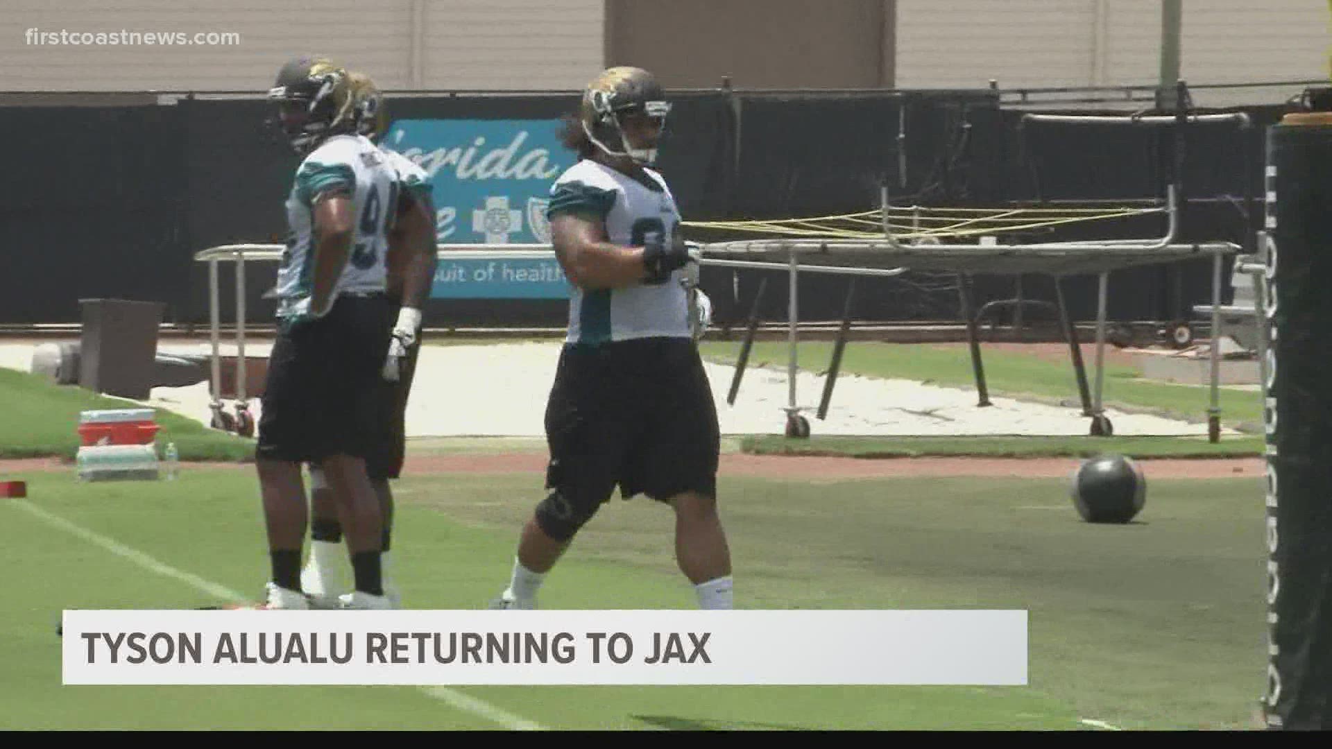 Tyson Alualu is returning home to the Jaguars.
