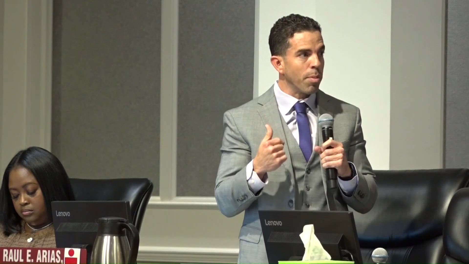 Florida attorney general launches probe of JTA amid financial crisis ...