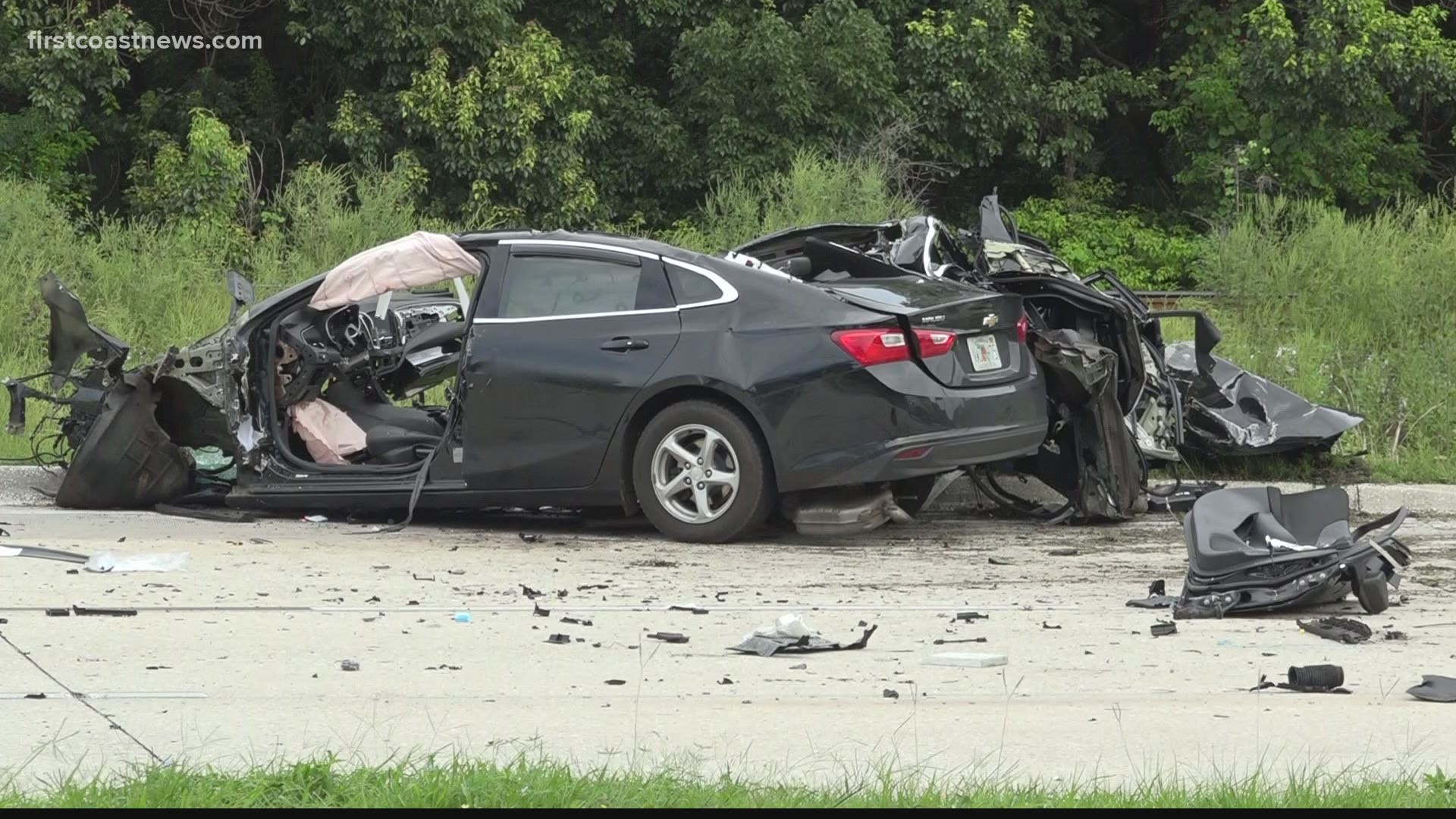 JFRD pulls out person trapped inside vehicle after major crash in Avondale area