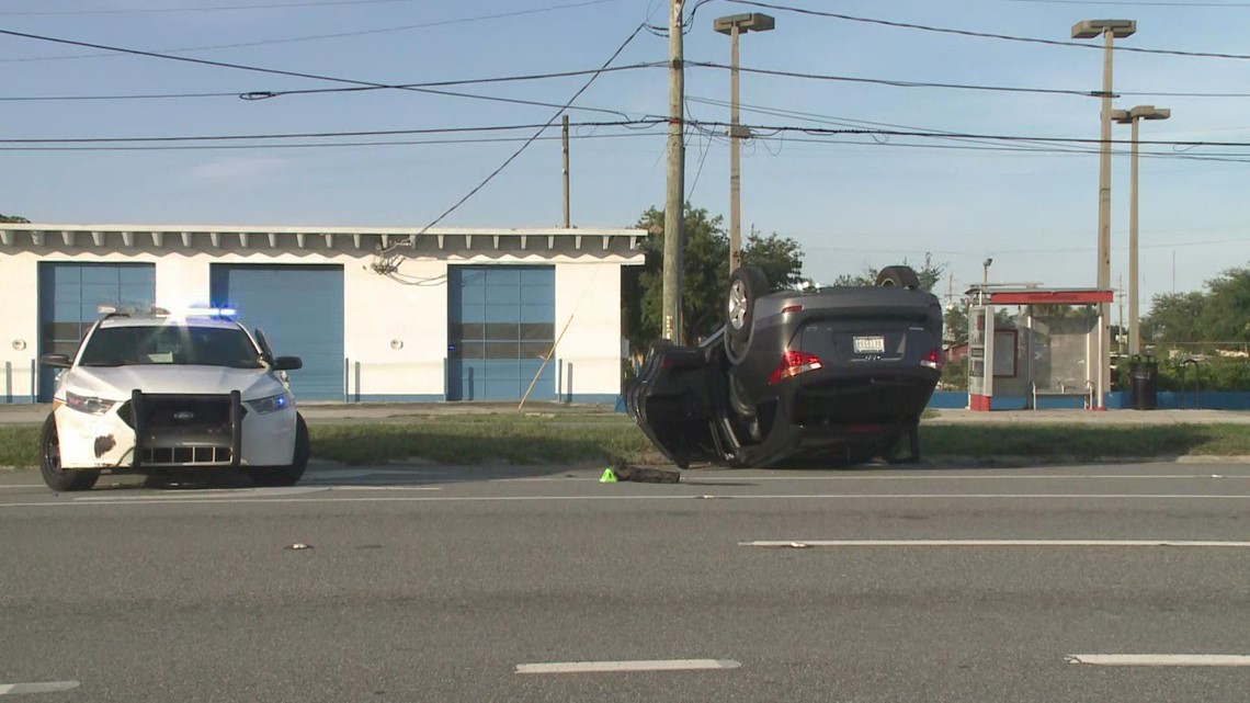 At least one person injured after a car chase involving JSO