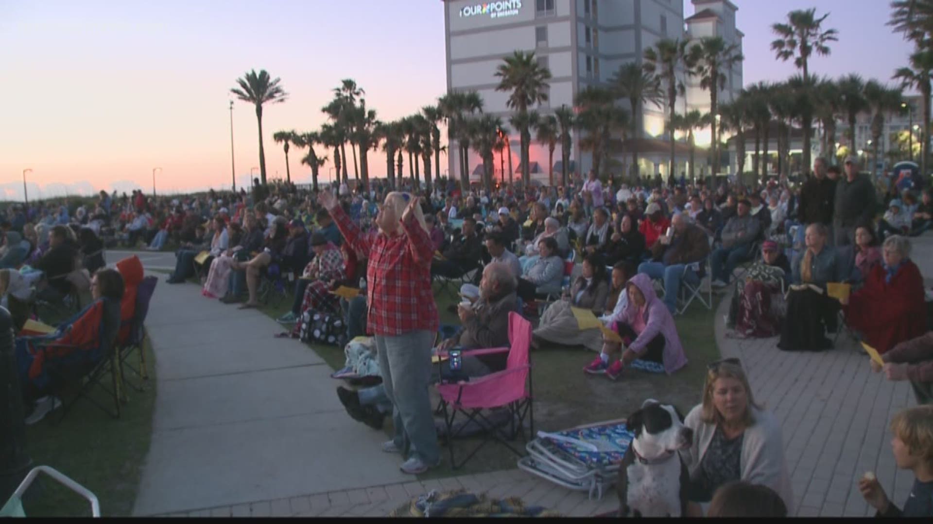 Easter Sunrise Service at Jax Beach continues annual tradition