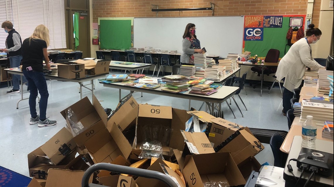 Community donates hundreds of books to title 1 school - Vimarsana News