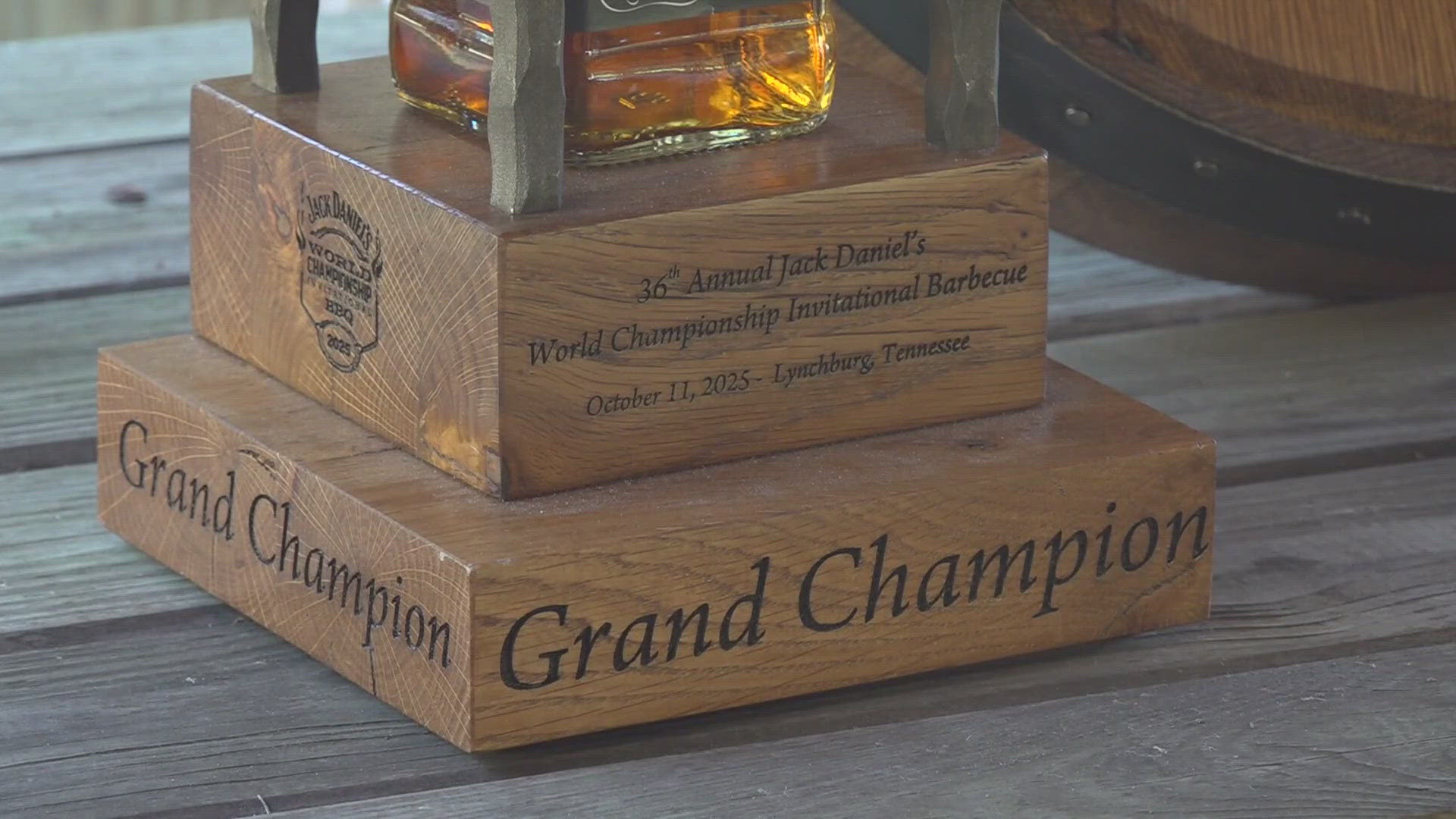 Jacksonville’s Kings BBQ outsmoked the competition to claim the grand champion title at the 2025 Jack Daniel’s World Championship Invitational in Tenneesee.