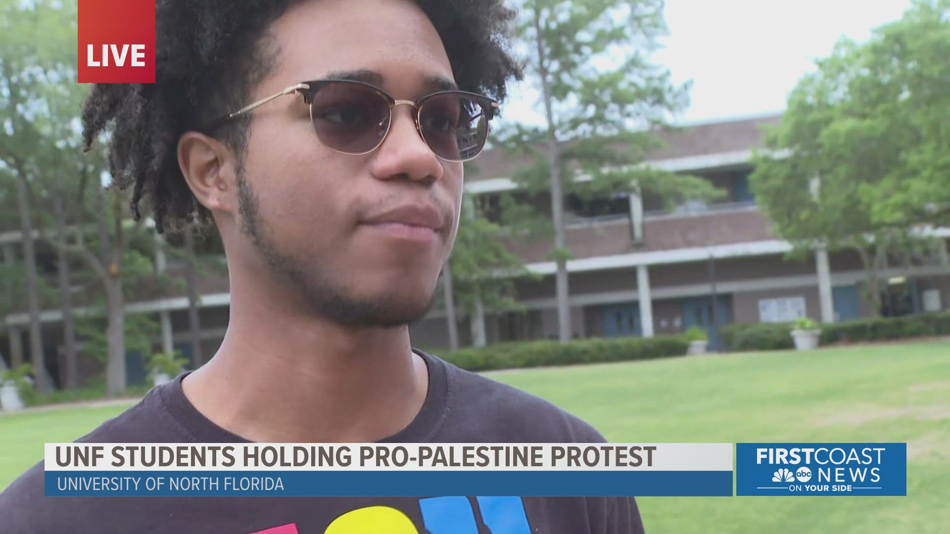 Marlo Crosby, Jacksonville SDS President, speaks for a group of pro-Palestine protestor Tuesday at UNF