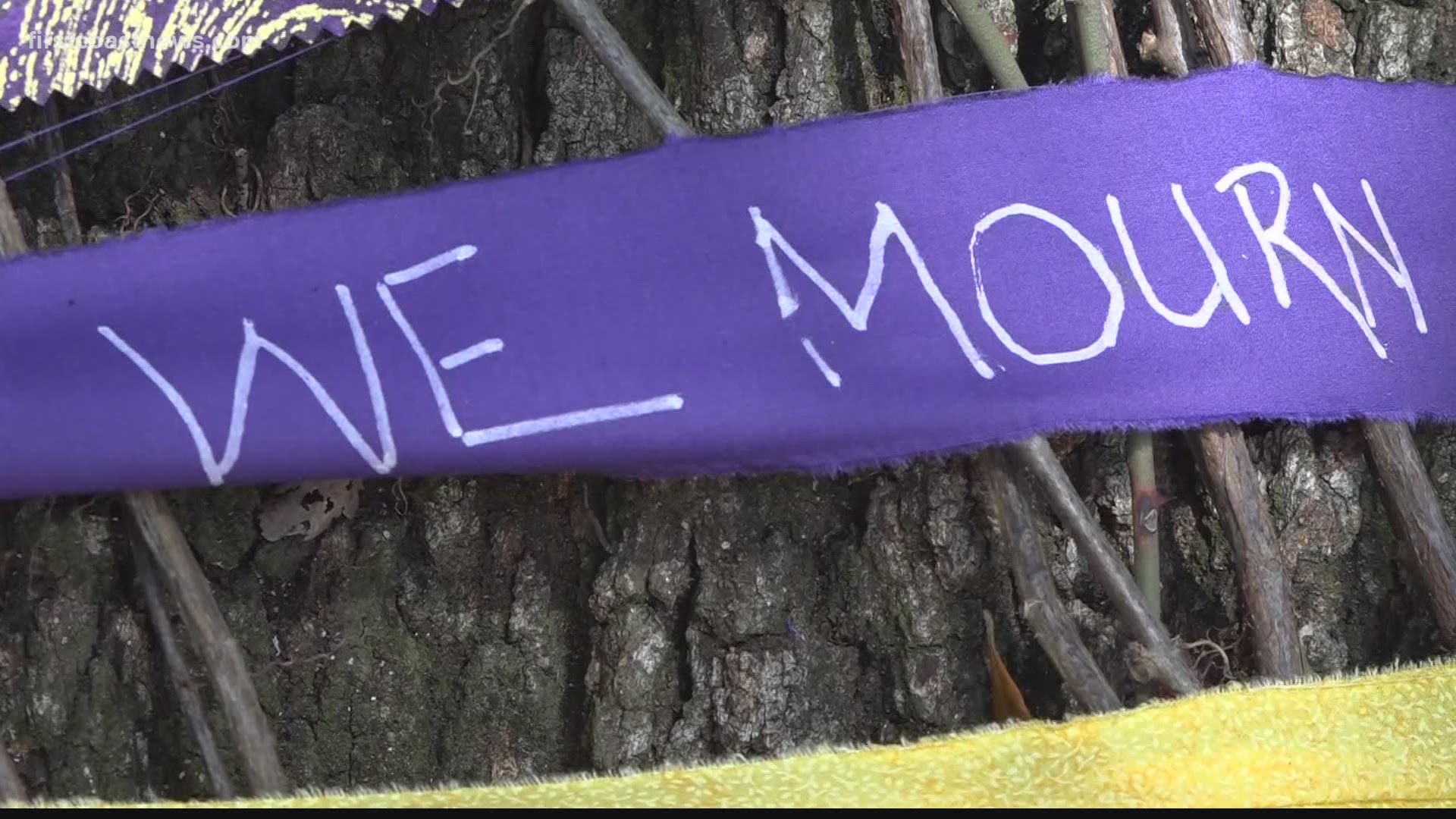 Blooming hope: Community Tree project in Jacksonville lets people share messages of love, loss