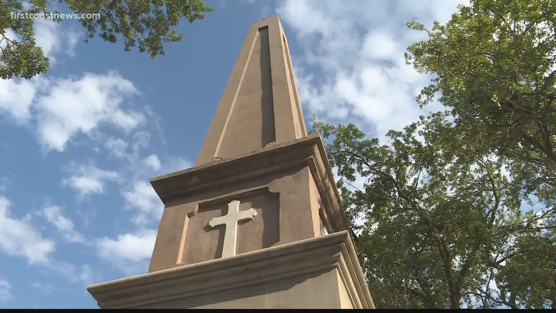 The city commission welcomes input as it plans to decide the future of a downtown monument at an upcoming meeting.