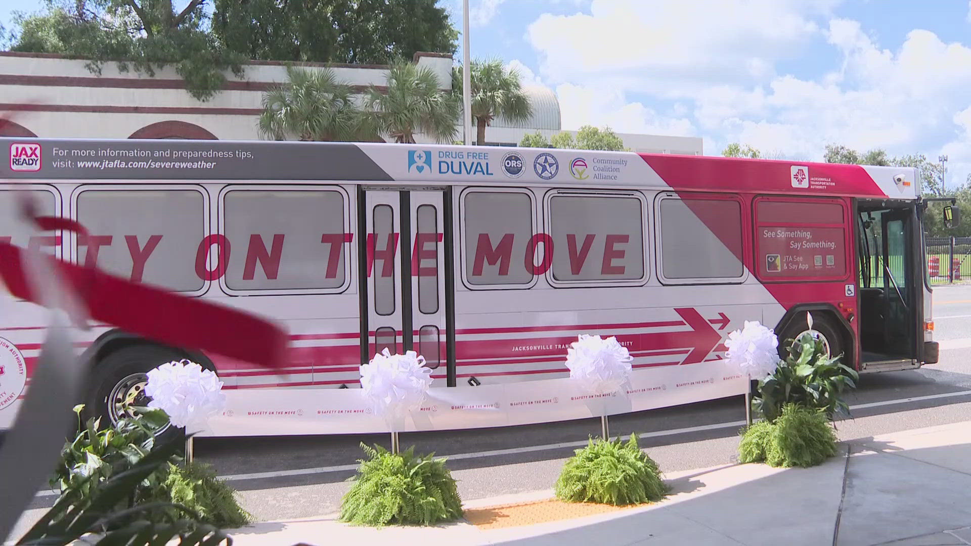 The Jacksonville Transportation Authority partnered with the Jacksonville Community Coalition Alliance & the CDC Overdose Response Strategy to start the initiative.