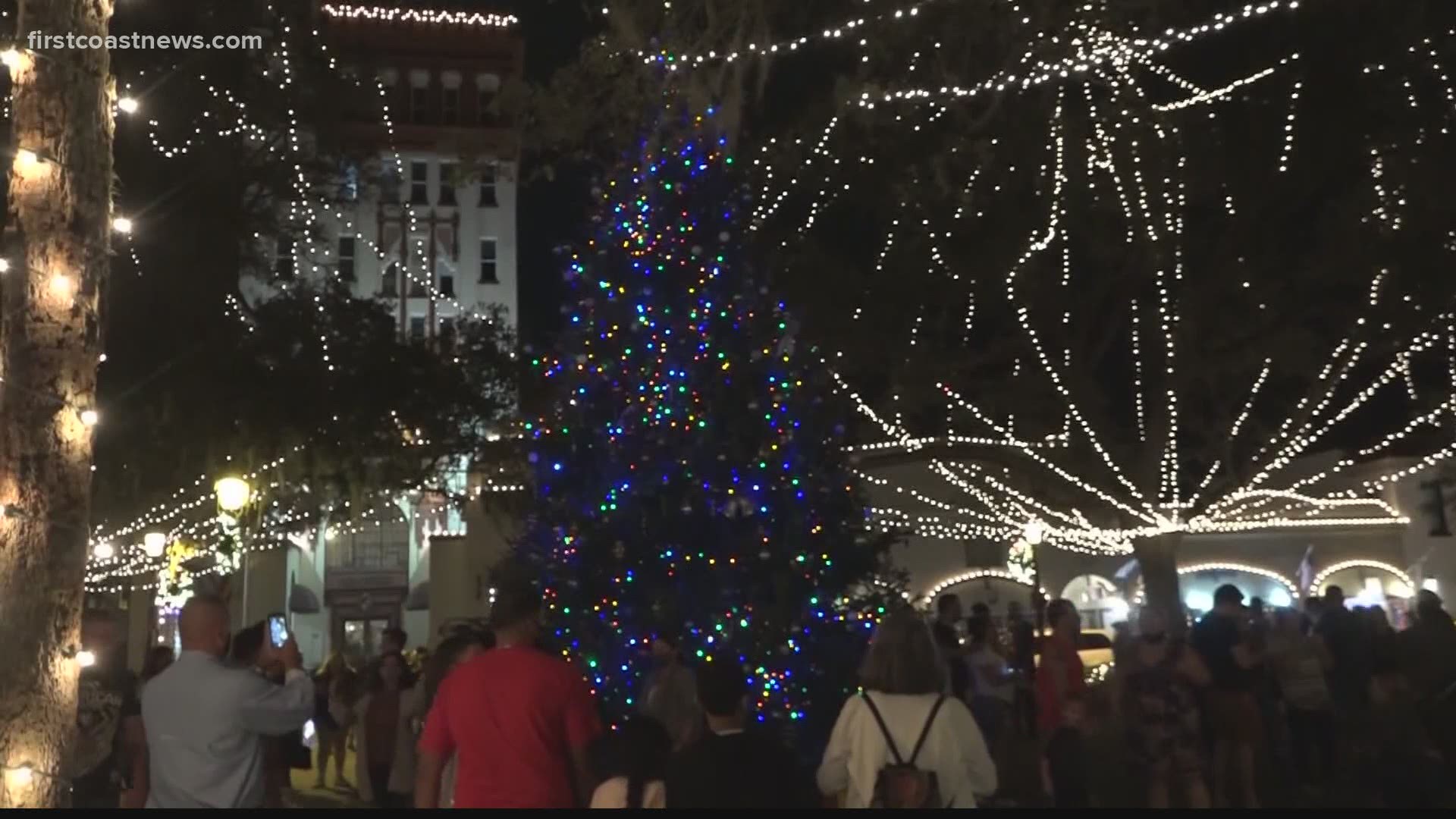 Large Crowds Over Holiday Weekend For Nights Of Lights Raise Covid 19 Concerns Firstcoastnews Com