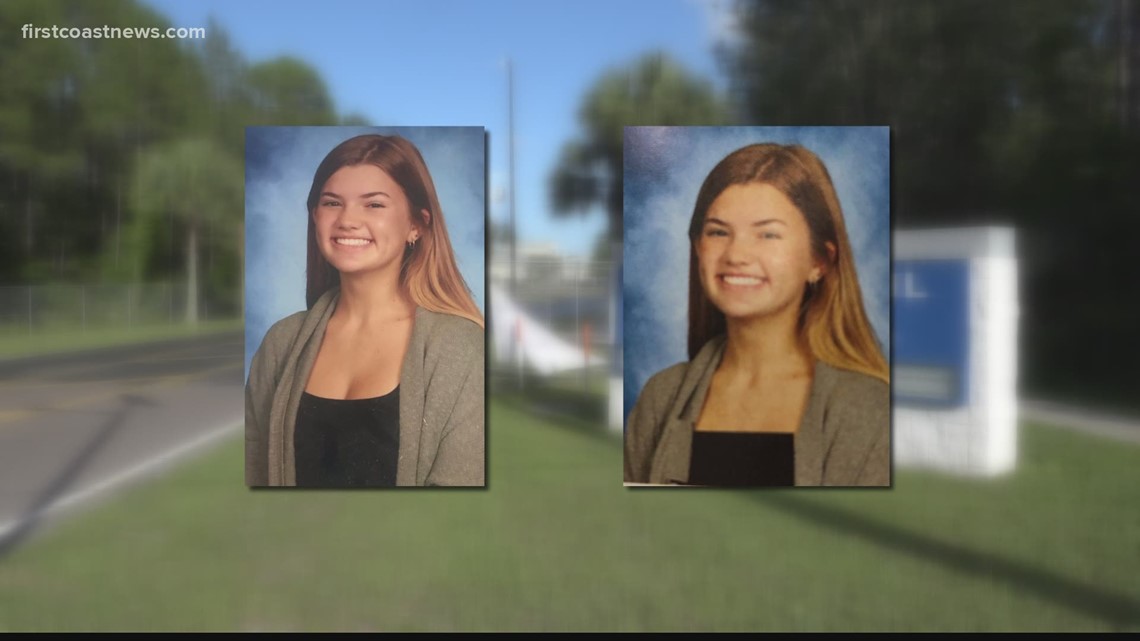 Florida High School Edited 80 Girls' Yearbook Photos to Cover Cleavage