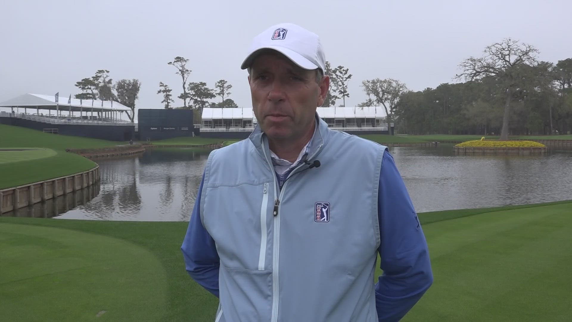 Weather's added difficulties on the 17th hole at The Players Championship