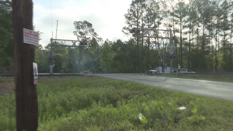 Train hit truck stuck on tracks in Hilliard, no injuries reported
