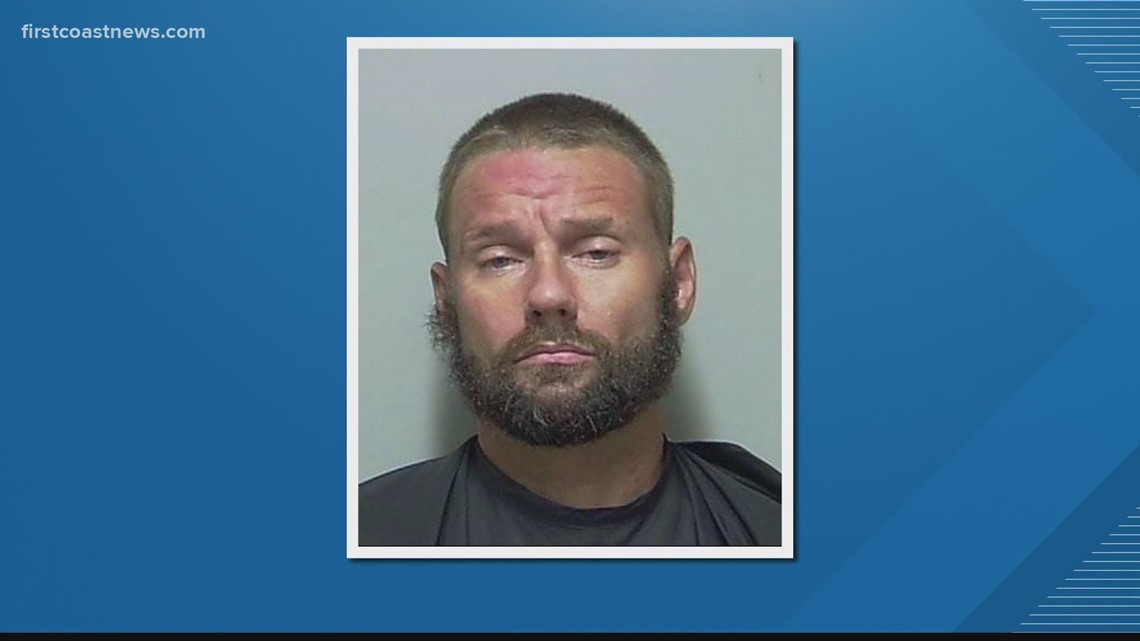 Florida man's pants fall down during arrest | firstcoastnews.com