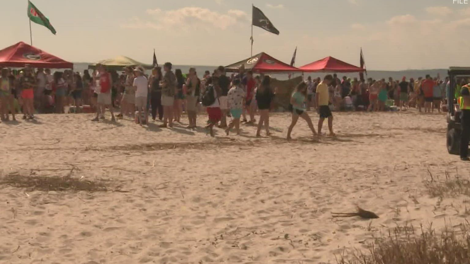 Alcohol banned for student parties on St. Simons Island beaches
