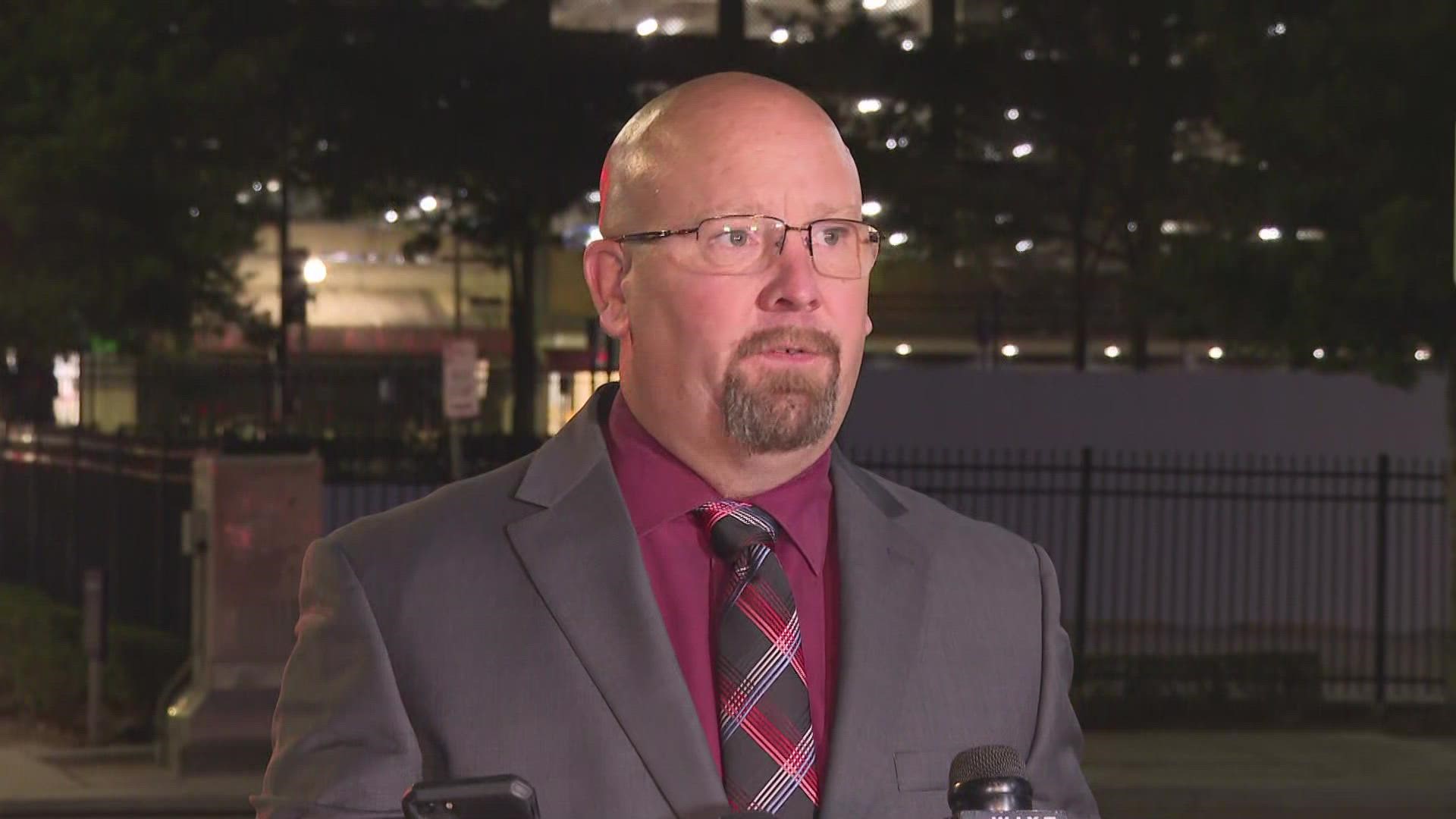 Man dead after shooting Downtown Jacksonville near Whispers Crab House