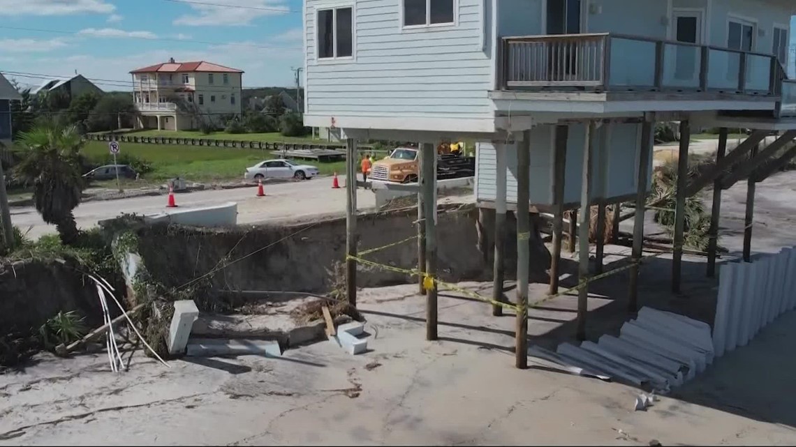 'Enter at your own risk' Vilano Beach home close to falling in ocean after Tropical Storm Ian