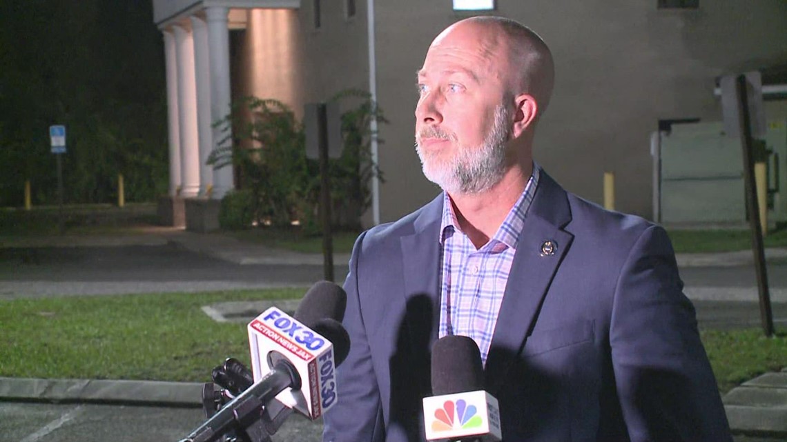 Dead body found on Jacksonville's northside