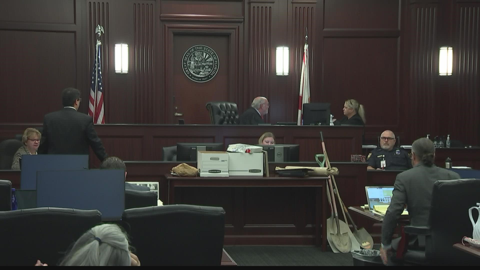 A star witness in the case of a Jacksonville couple murdered by being buried alive changed his testimony on the stand Thursday.