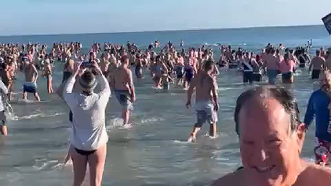 Hundreds Show Up At Jacksonville Beach For Polar Plunge On New Year S   9545ce46 A4b6 49af 9b9a 1394180132c3 1140x641 