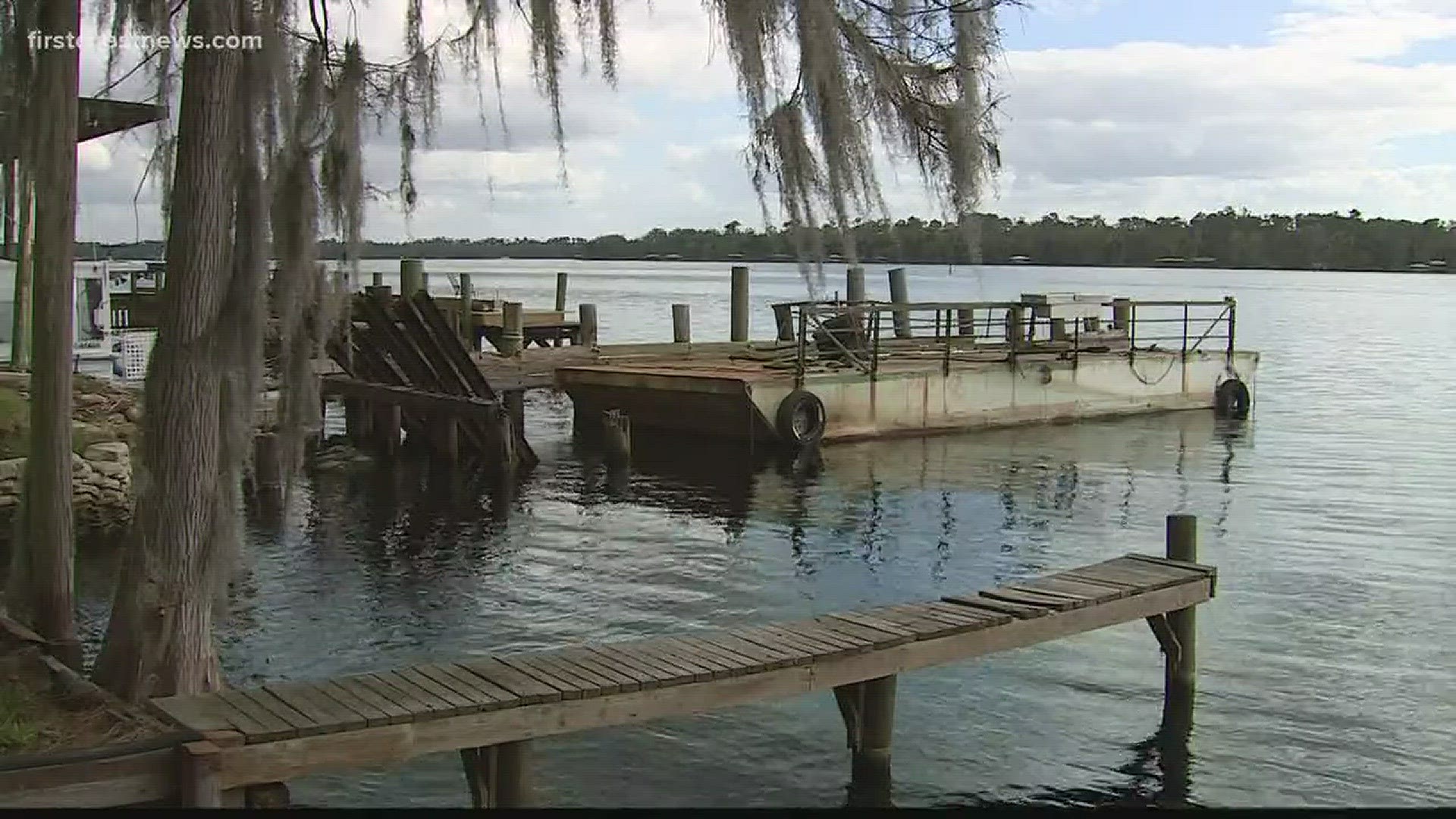 Fort Gates Ferry connects Putnam County to the Ocala Forest, when it is work. During Hurricane Irma its loading ramp was destroyed and the ferry has been down since.
