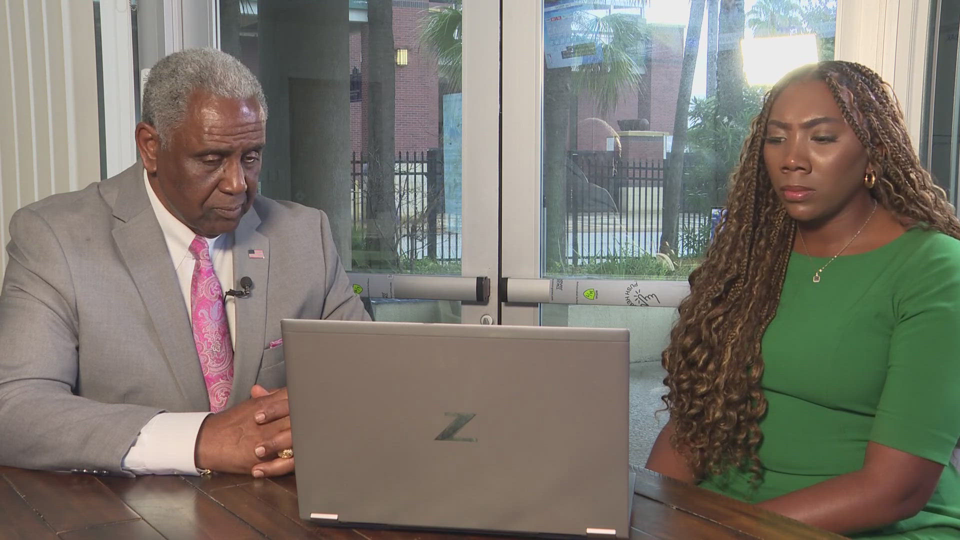 First Coast News Crime and Safety Expert Ken Jefferson shares his thoughts on body camera video showing a now-viral February traffic stop in Jacksonville.