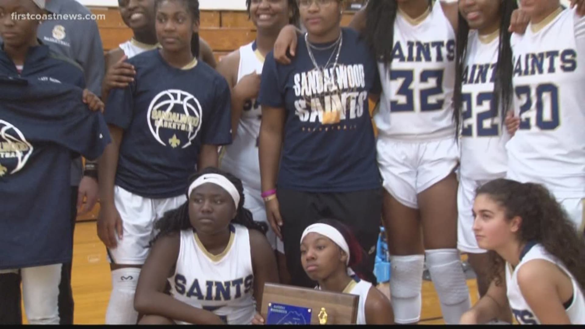 Behind an 11-0 fourth quarter, Sandalwood defeats Raines 42-30 to claim the Gateway Conference crown.